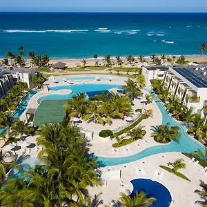 Dreams Onyx & Dominican Republic